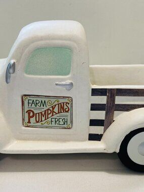 ScentSationals White Pickup Truck Wax Warmer LED Headlite Fall Pumpkin/Christmas